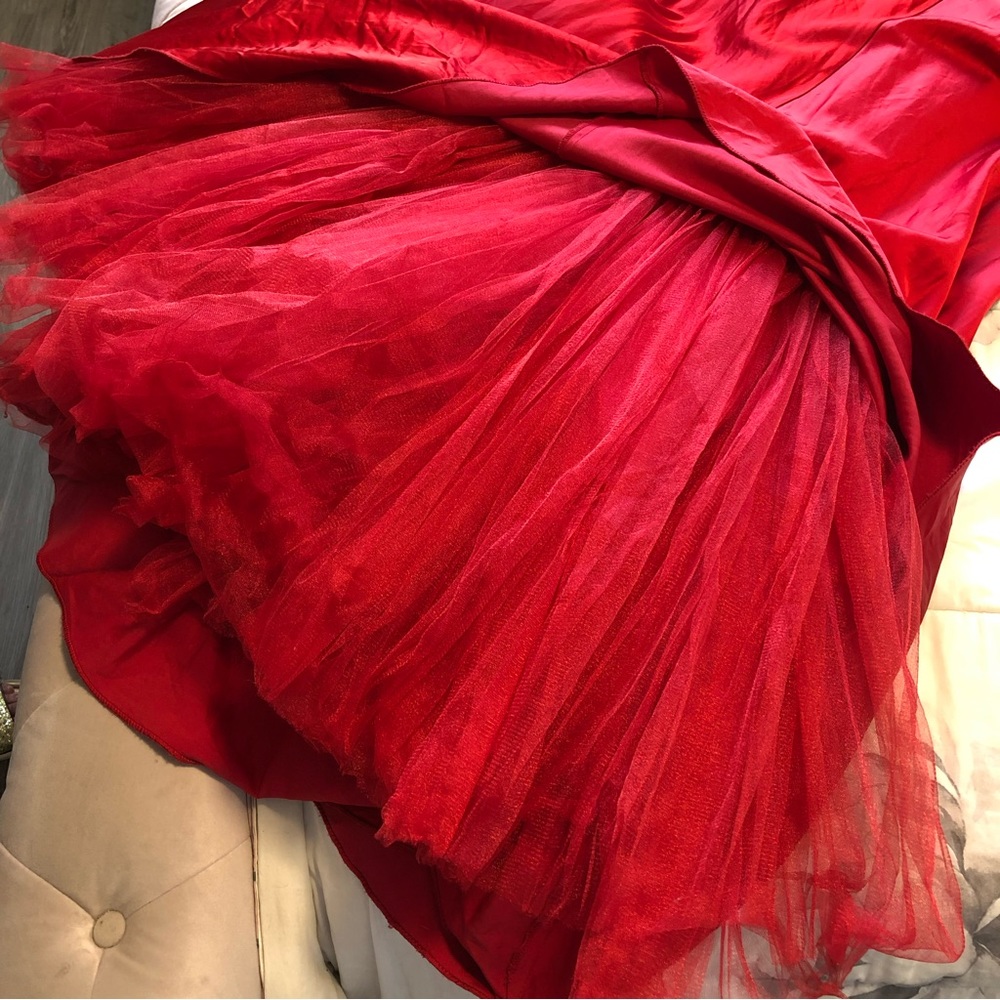 Red Embellished Mermaid Party dress - Picture 9 of 12